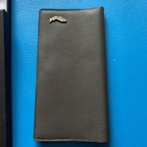 BELUGA noble Russian vodka Wallet .